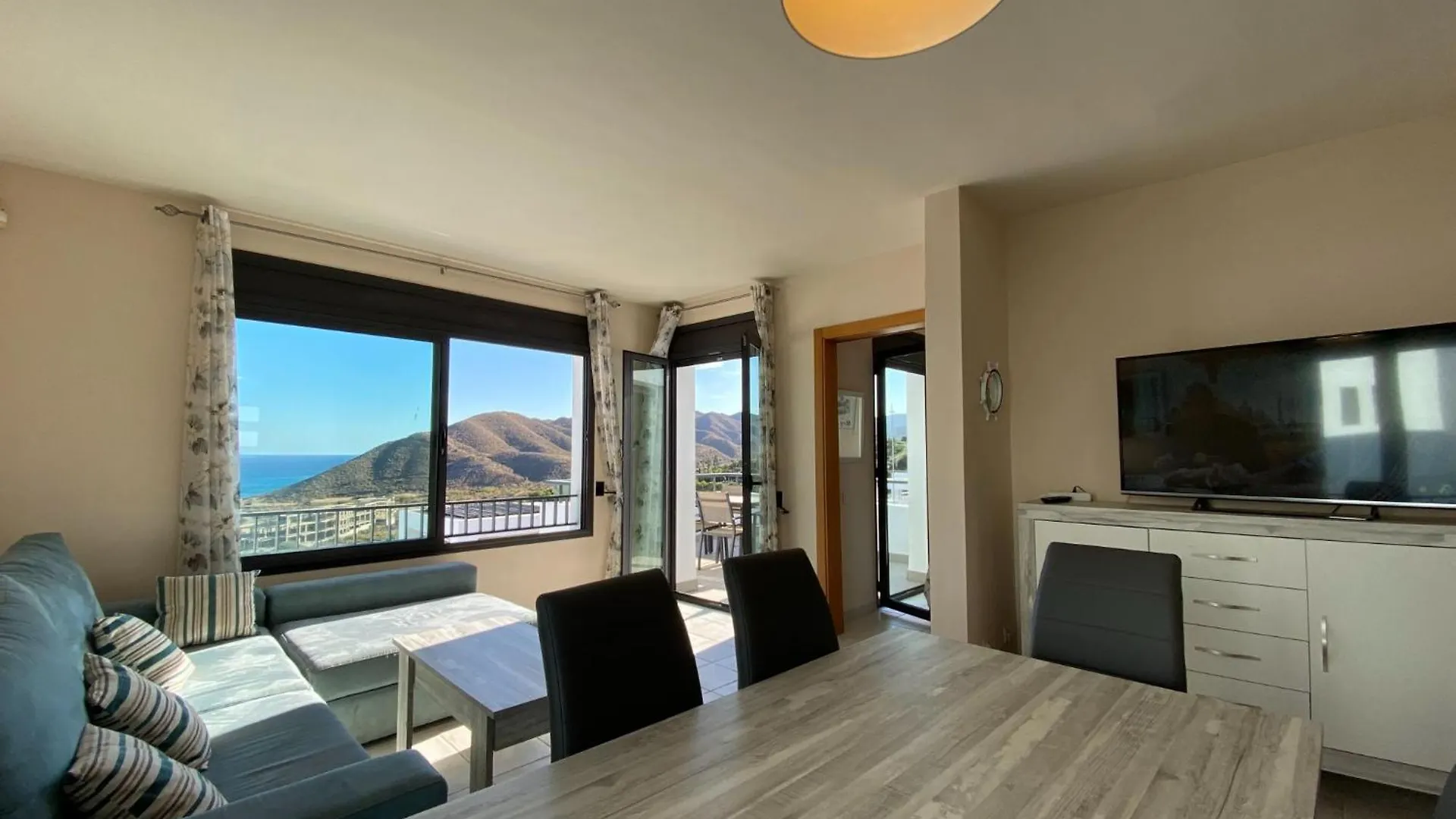 شقة Cabana Del Mar موخاكار